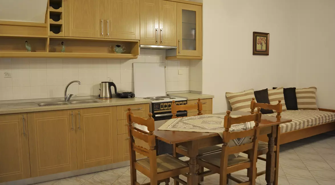 4-bed apartment with a view to the sea - Sunrise Studios, Agistri