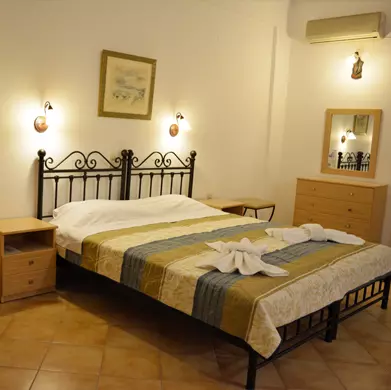 Sunrise studios Agistri