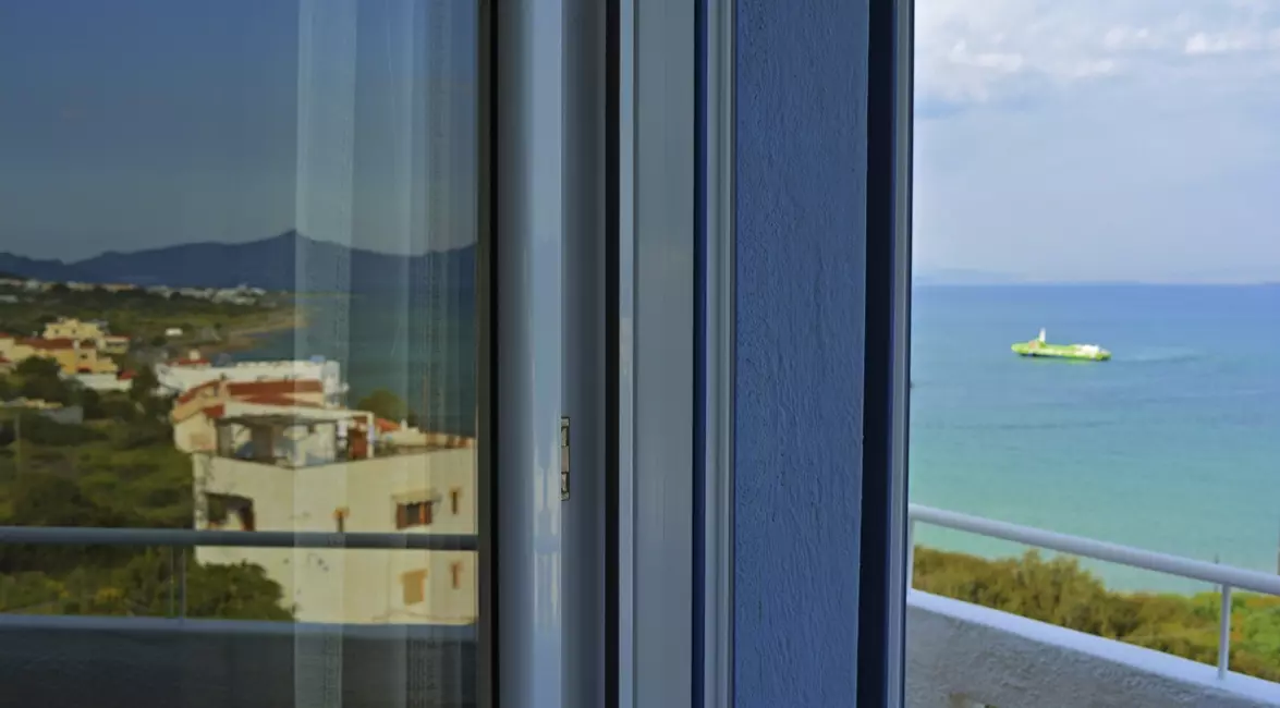 3-bed room with a view to the sea - Sunrise Studios, Agistri